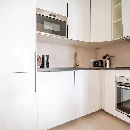 Cia - Temple Charming & Comfy Flat In Marias Apartment *